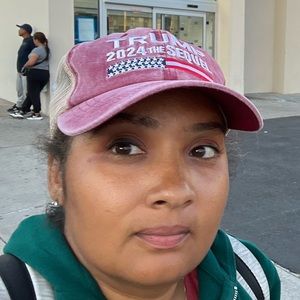 Meet your Posher, Samantha